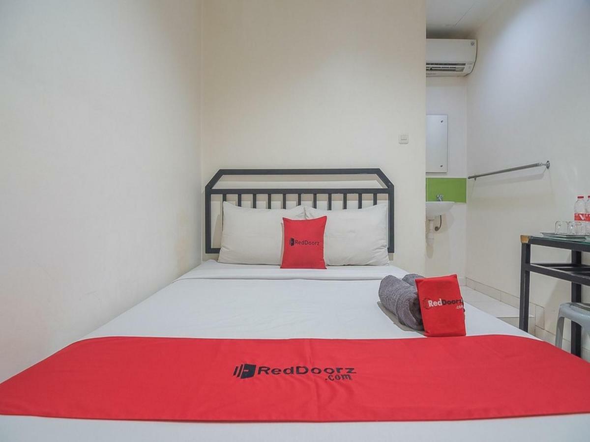 Reddoorz Near Nagoya Citywalk Batam 2 Esterno foto