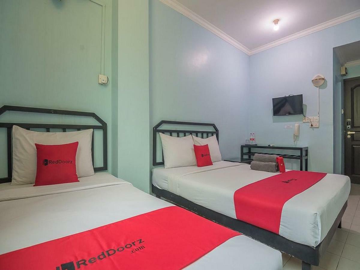 Reddoorz Near Nagoya Citywalk Batam 2 Esterno foto